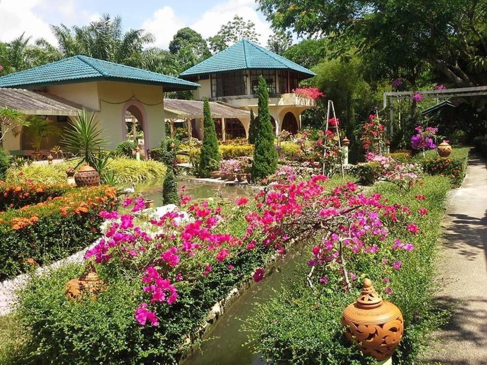 Ekman Garden Resort Sichon Exteriér fotografie