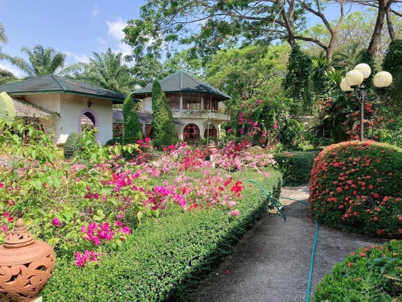 Ekman Garden Resort Sichon Exteriér fotografie